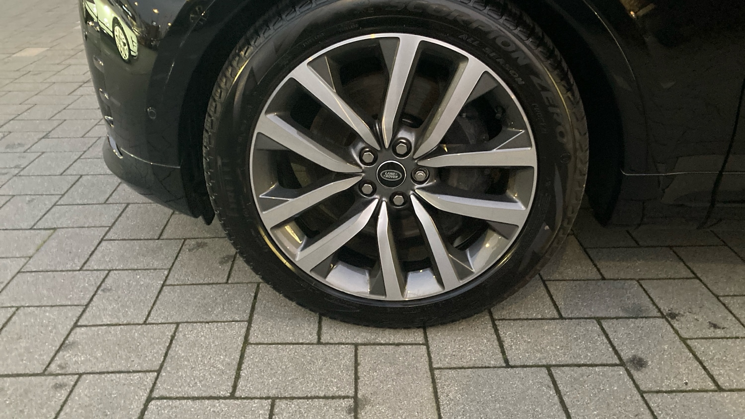 Used Land Rover Discovery 2025 for sale - 76477186: Photo 39