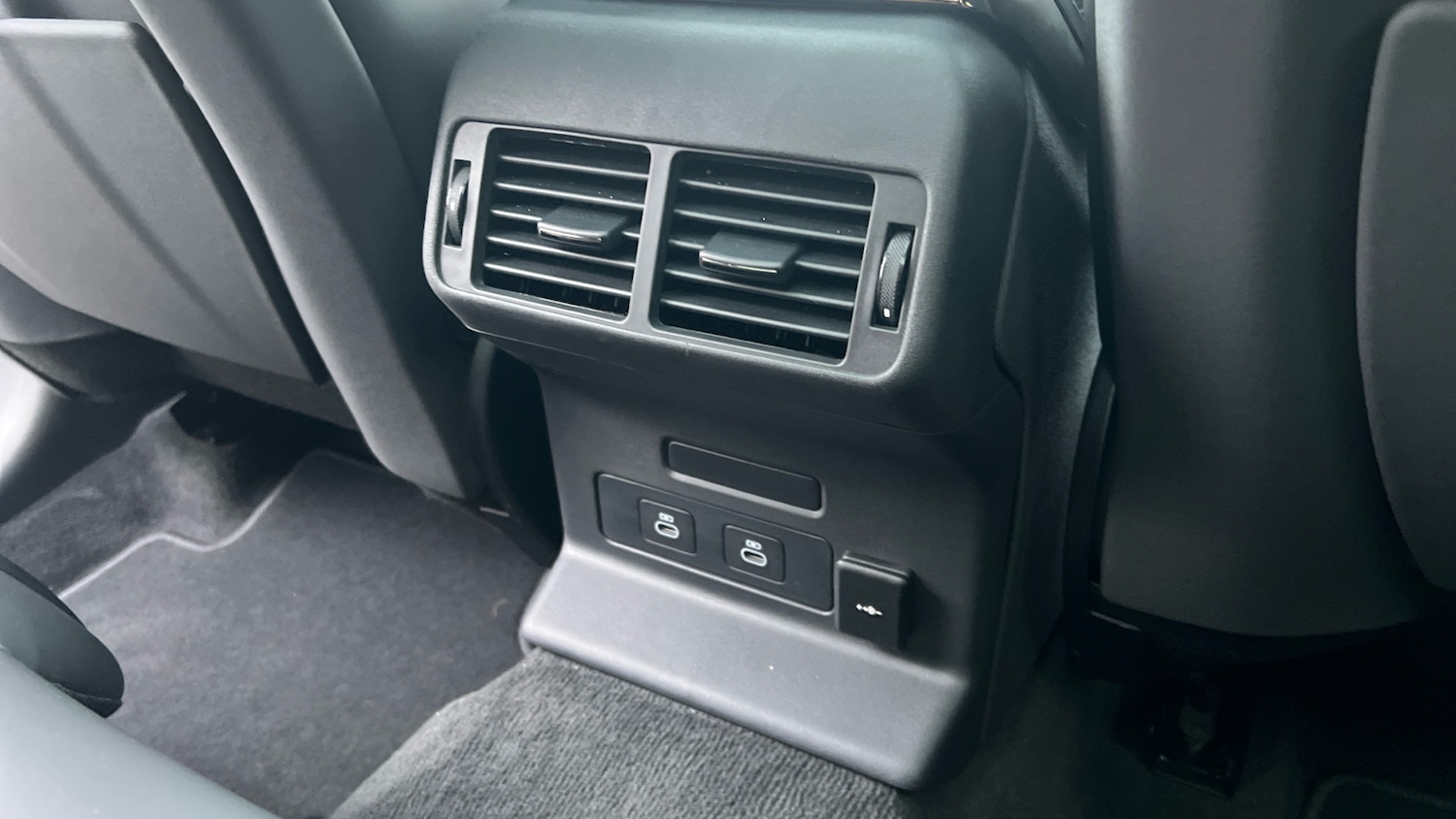 Used Land Rover Range Rover Velar 2024 for sale - 76393438: Photo 18