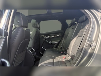 Used Jaguar F-Pace 2023 for sale - 78979352: Photo