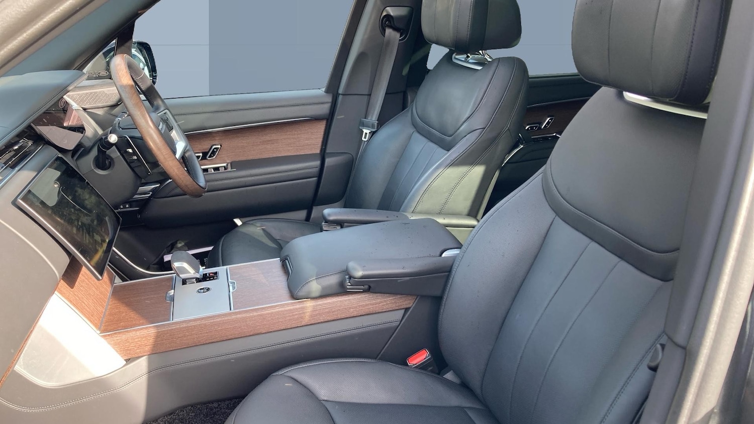 Used Land Rover Range Rover 2025 for sale - 78031419: Photo 3