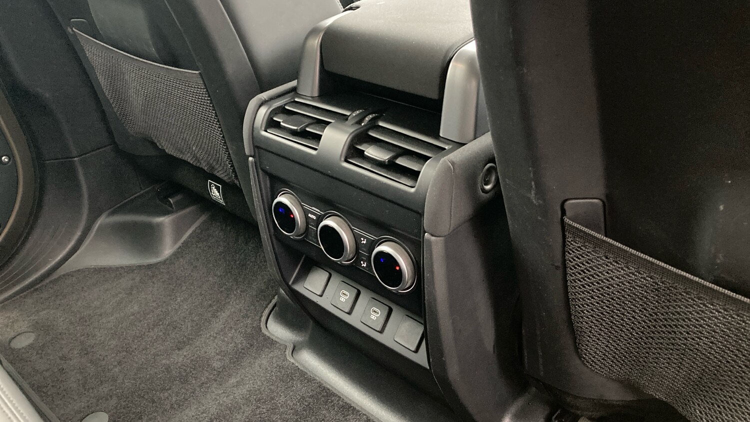 Used Land Rover Defender 2022 for sale - 77026030: Photo 18