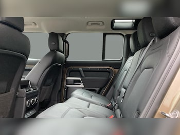 Used Land Rover Defender 2022 for sale - 77026030: Photo