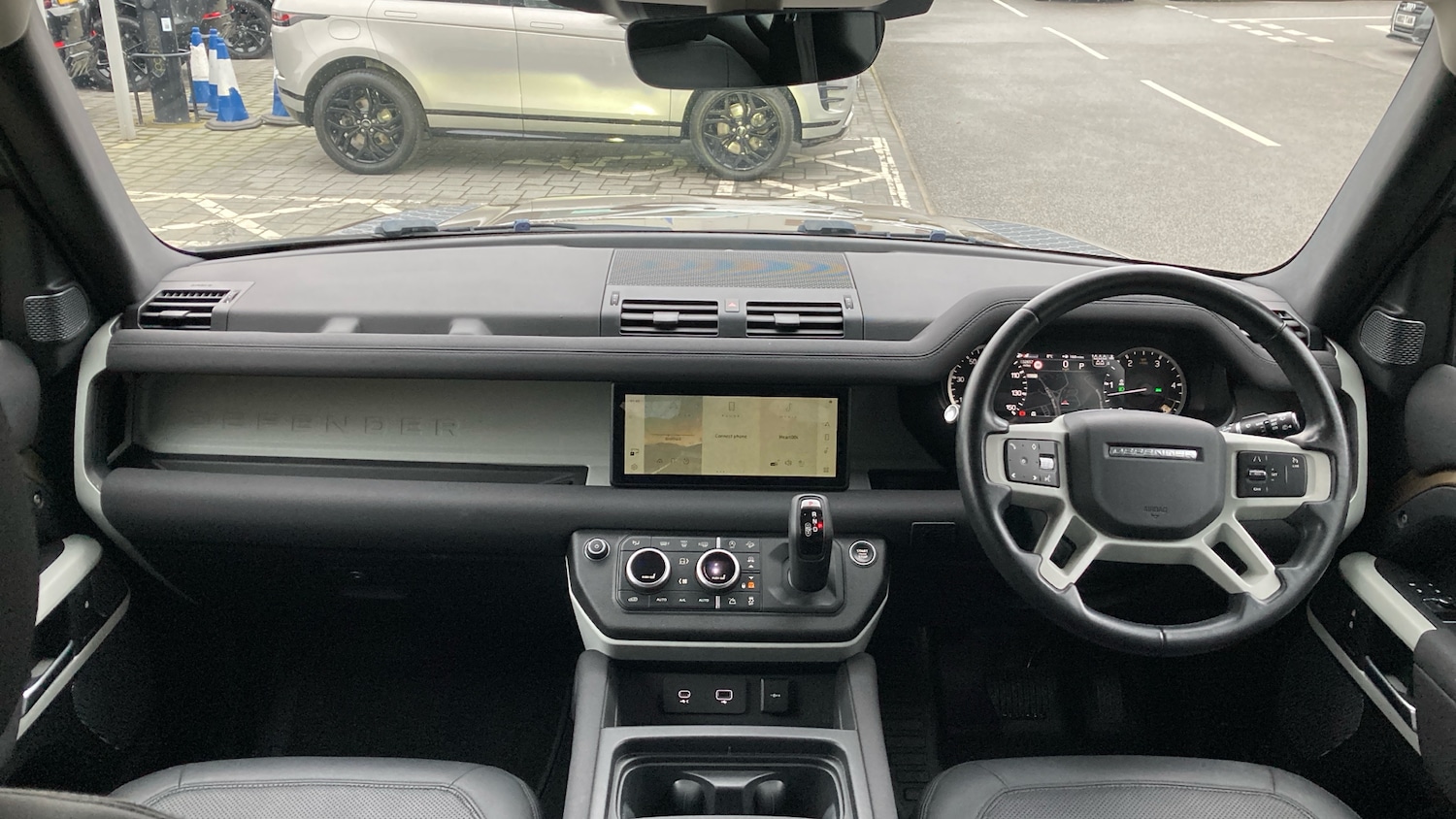 Used Land Rover Defender 2022 for sale - 77026030: Photo 9