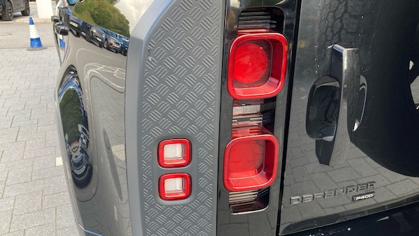 Used Land Rover Defender 2022 for sale - 76063680: Photo 19