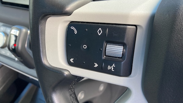 Used Land Rover Defender 2022 for sale - 76063680: Photo 29