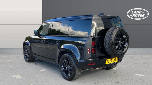 Used Land Rover Defender 2022 for sale - 76063680: Photo 2