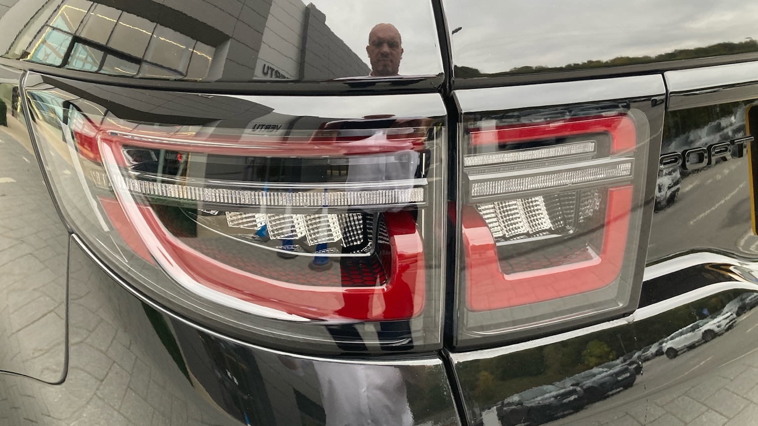 Used Land Rover Discovery Sport 2024 for sale - 76287890: Photo 19