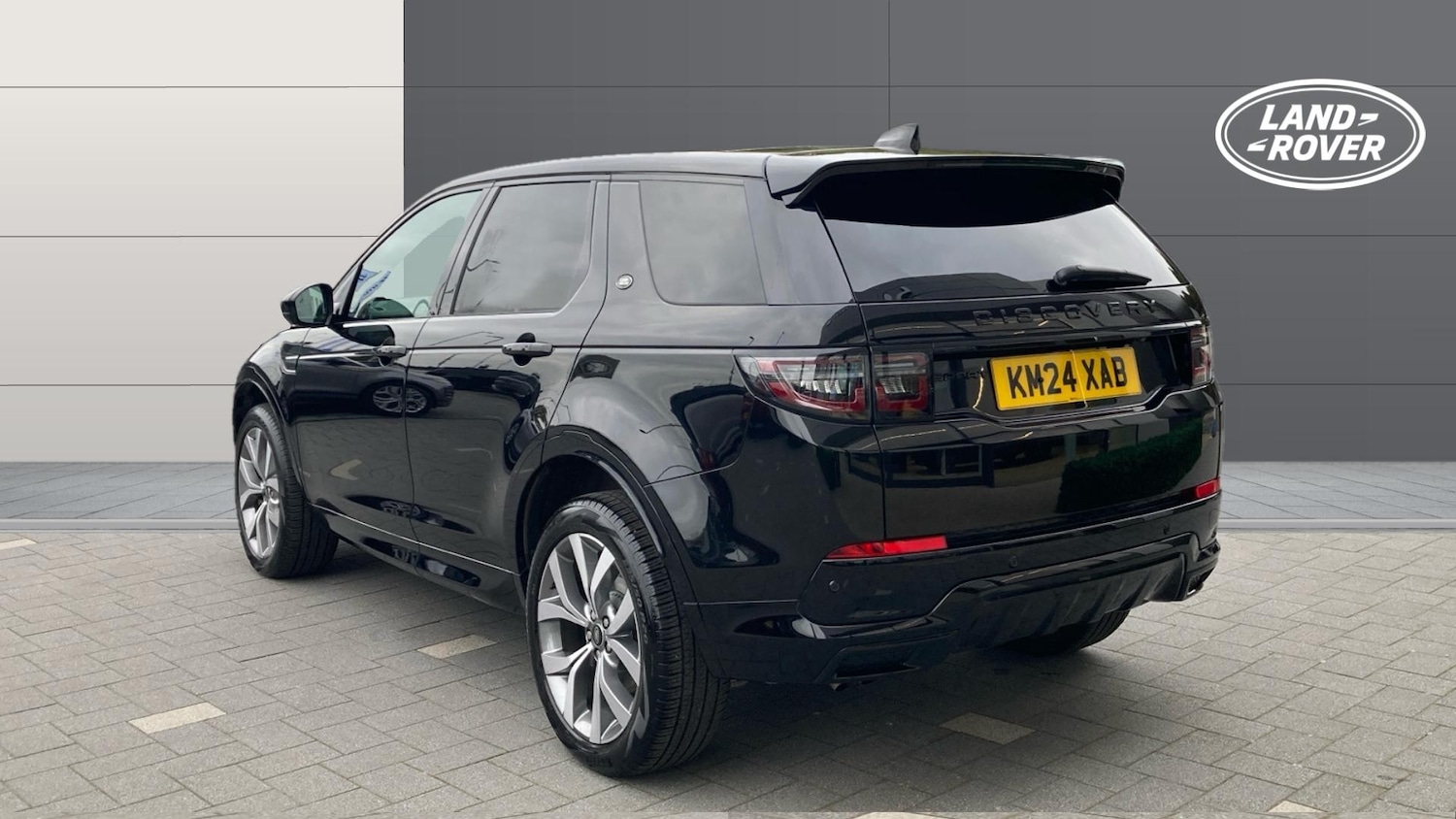 Used Land Rover Discovery Sport 2024 for sale - 76287890: Photo 2