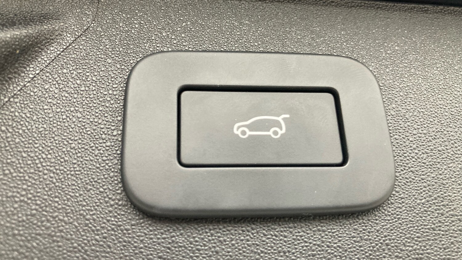 Used Land Rover Discovery Sport 2024 for sale - 76287890: Photo 25