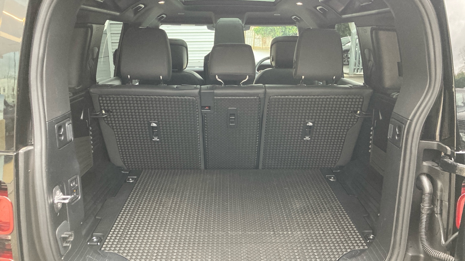 Used Land Rover Defender 2025 for sale - 77435630: Photo 38