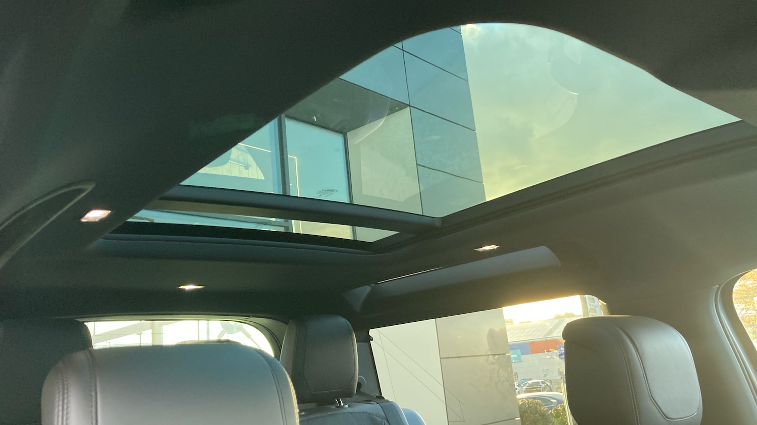 Used Land Rover Defender 2024 for sale - 76413262: Photo 21