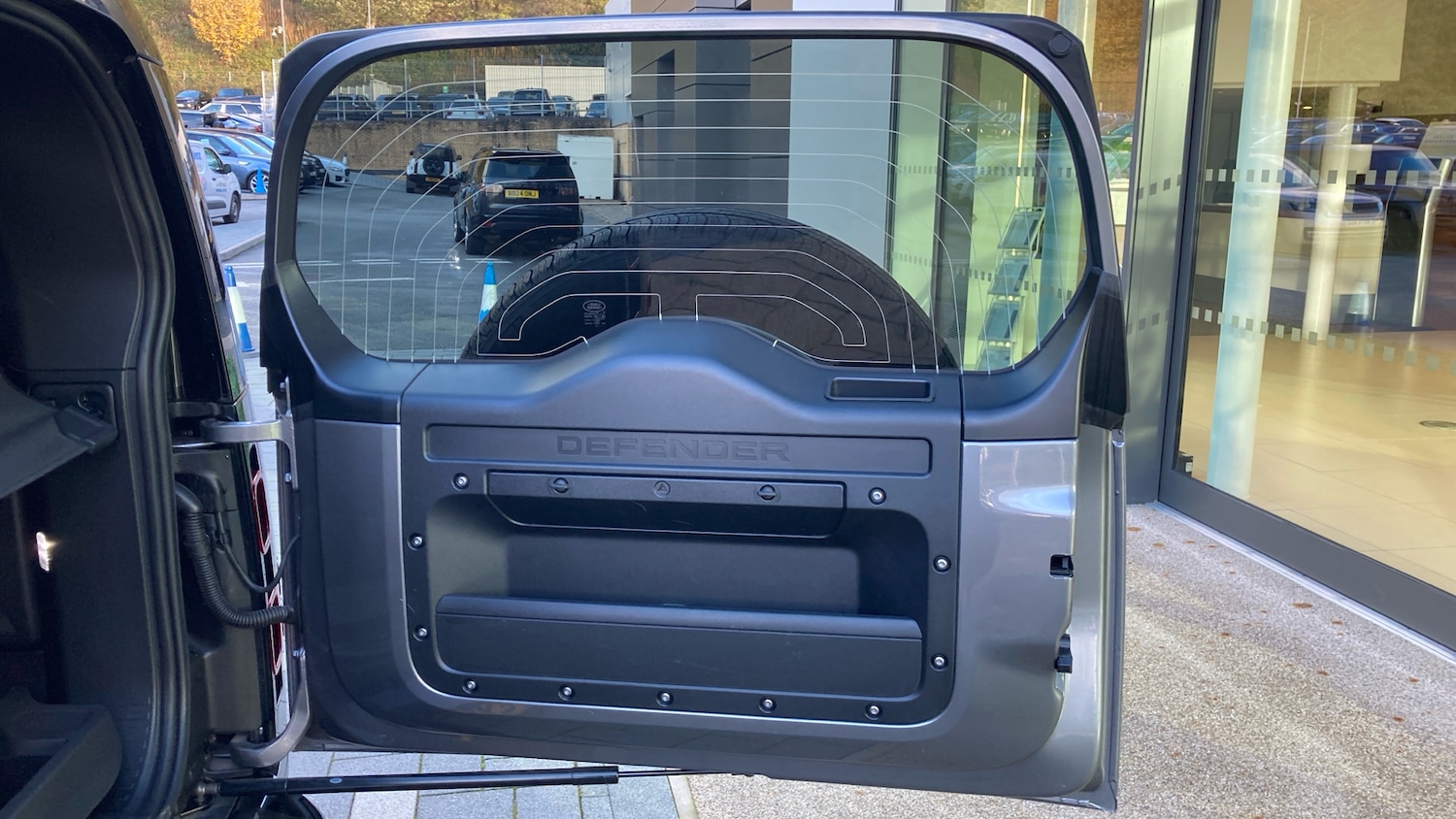 Used Land Rover Defender 2024 for sale - 76413262: Photo 24