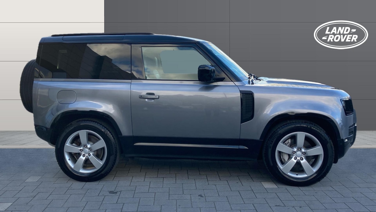 Used Land Rover Defender 2024 for sale - 76413262: Photo 5