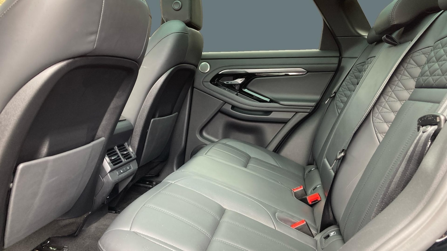 Used Land Rover Range Rover Evoque 2023 for sale - 76627761: Photo 4