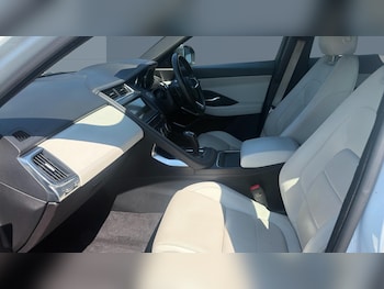 Used Jaguar E-Pace 2019 for sale - 79150500: Photo