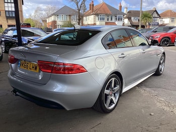 Used Jaguar XE 2016 for sale - 78260841: Photo