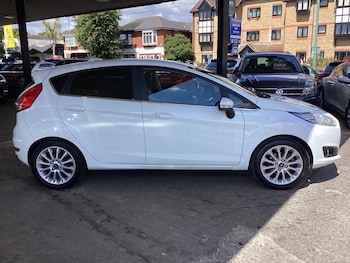 Used Ford Fiesta 2014 for sale - 79049310: Photo