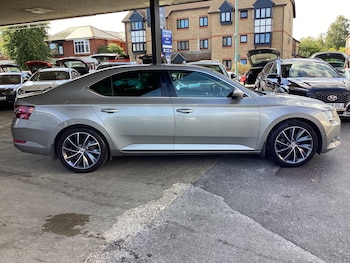 Used Skoda Superb 2016 for sale - 79441123: Photo