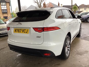 Used Jaguar F-Pace 2017 for sale - 78260191: Photo