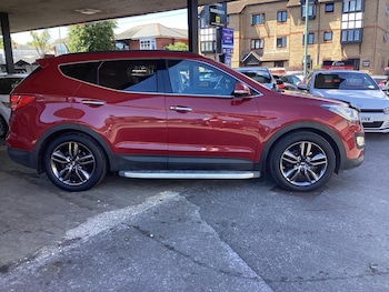 Used Hyundai Santa Fe 2014 for sale - 79106965: Photo
