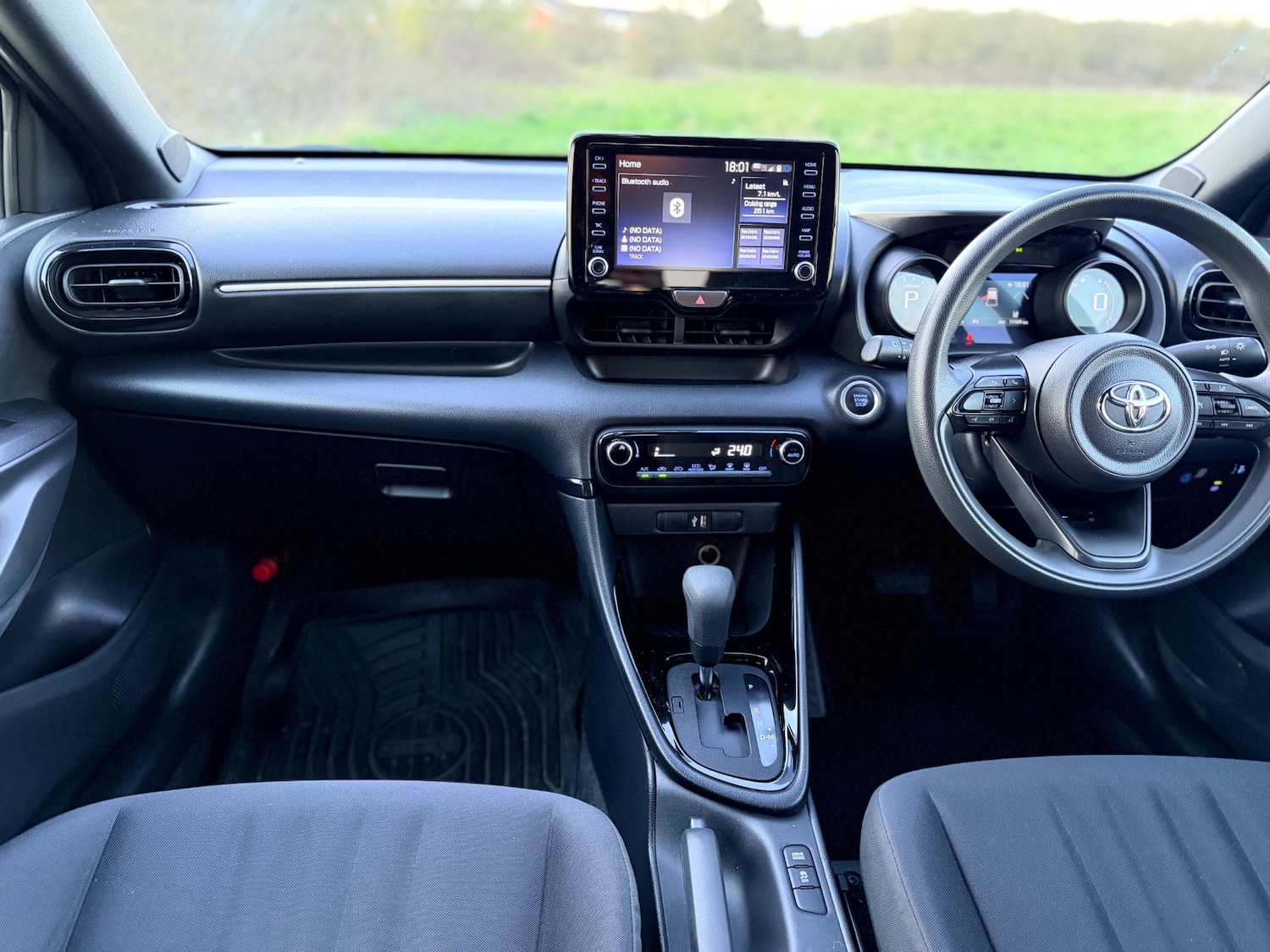 Used Toyota Yaris 2023 for sale - 78057504: Photo 15