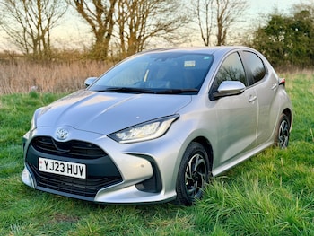 Used Toyota Yaris 2023 for sale - 78057504: Photo