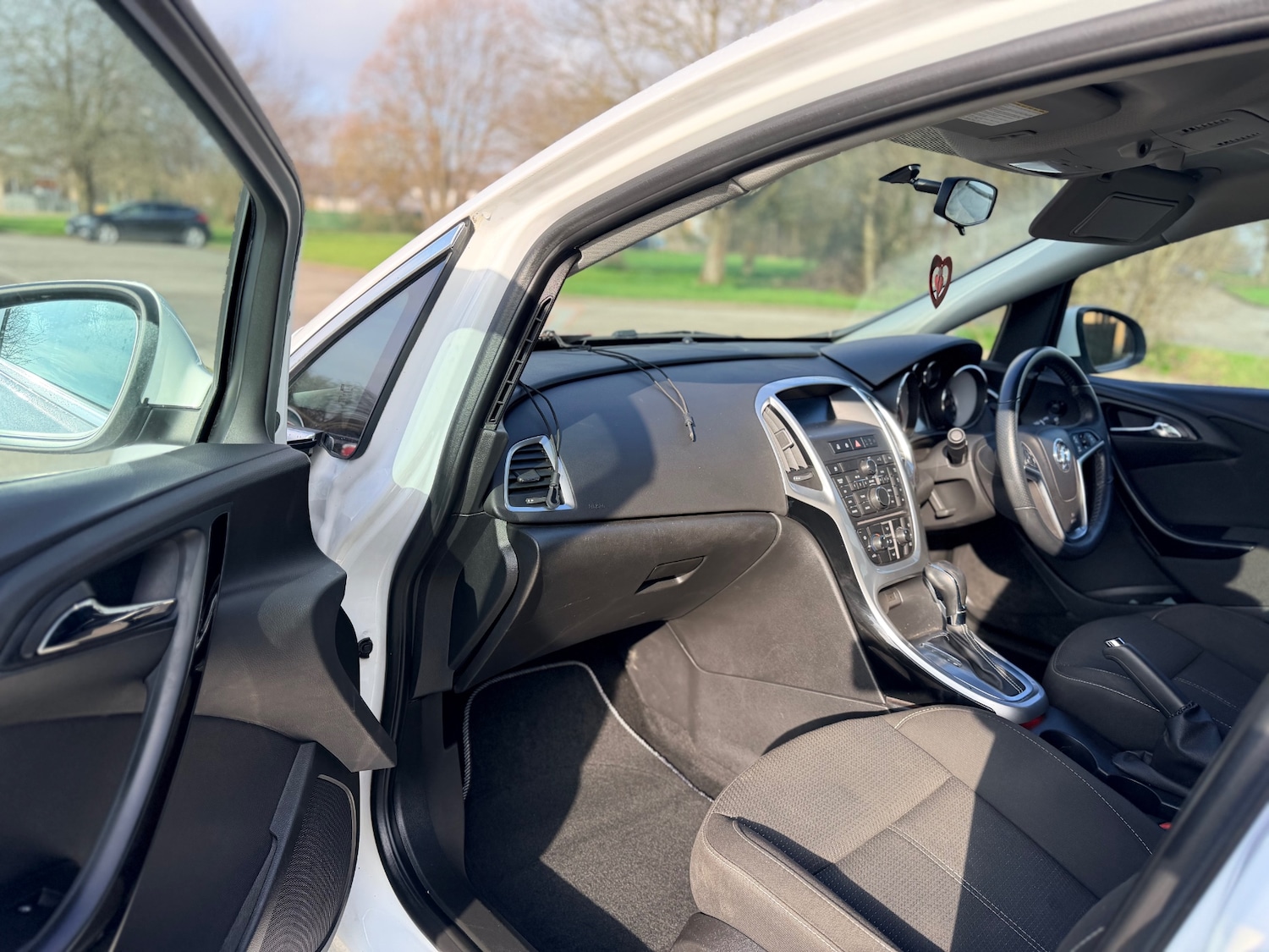 Used Vauxhall Astra 2014 for sale - 77670226: Photo 10