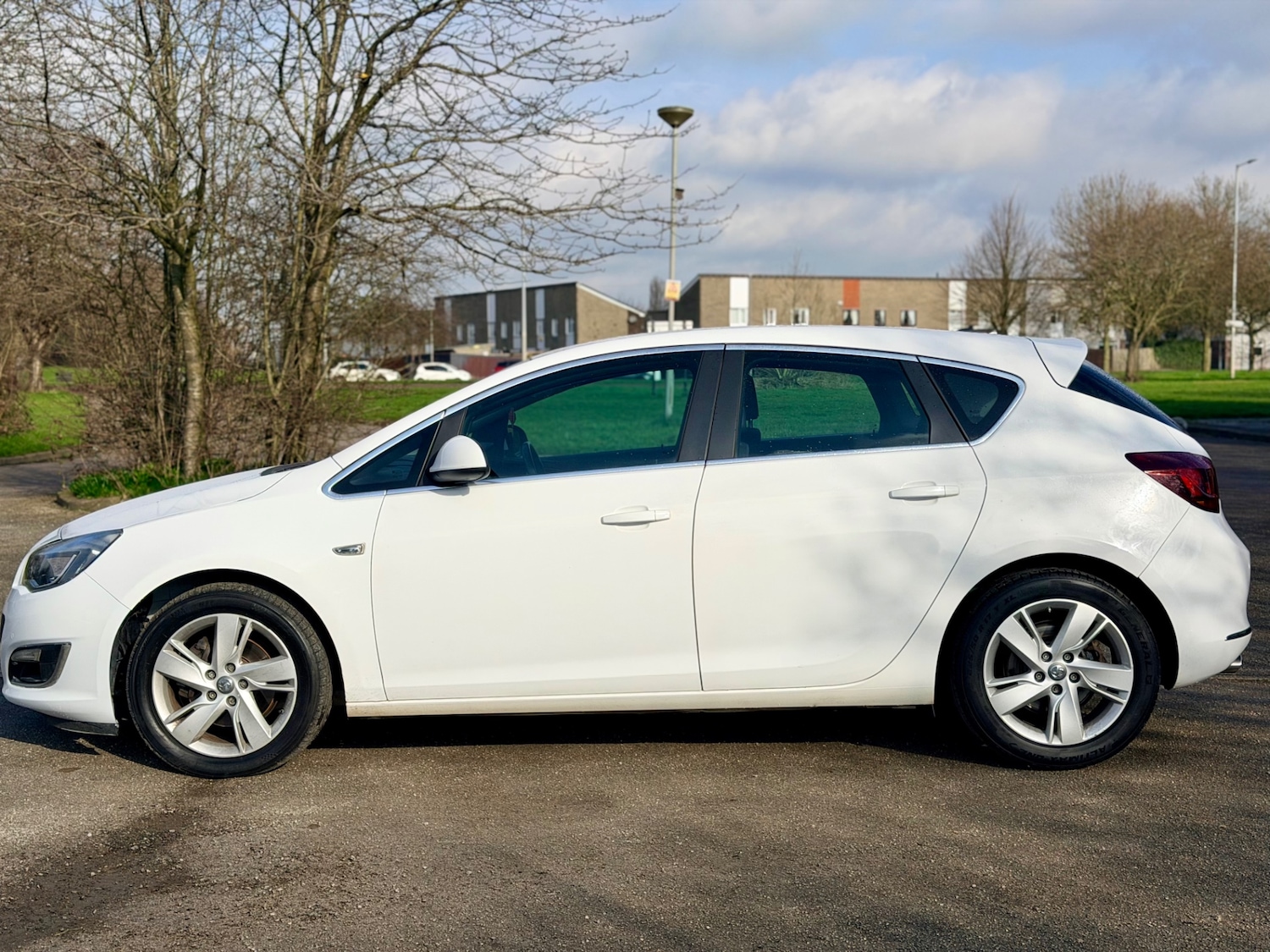 Used Vauxhall Astra 2014 for sale - 77670226: Photo 3
