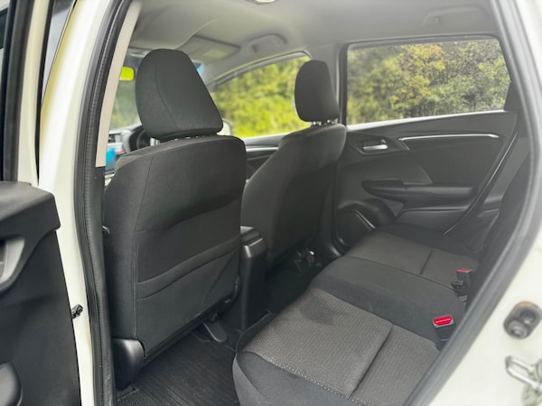 Used Honda Jazz 2014 for sale - 76171611: Photo 12