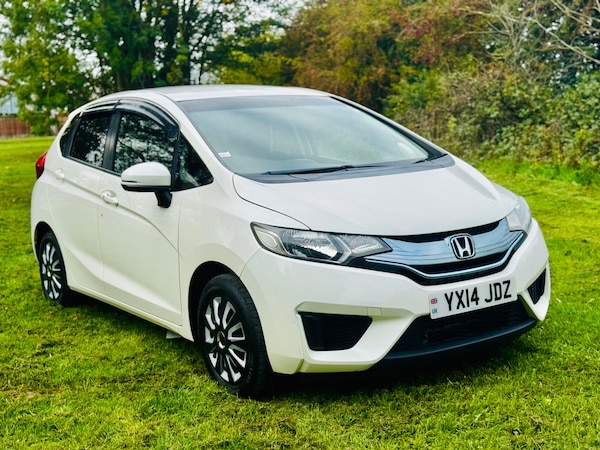 Used Honda Jazz 2014 for sale - 76171611: Photo 1