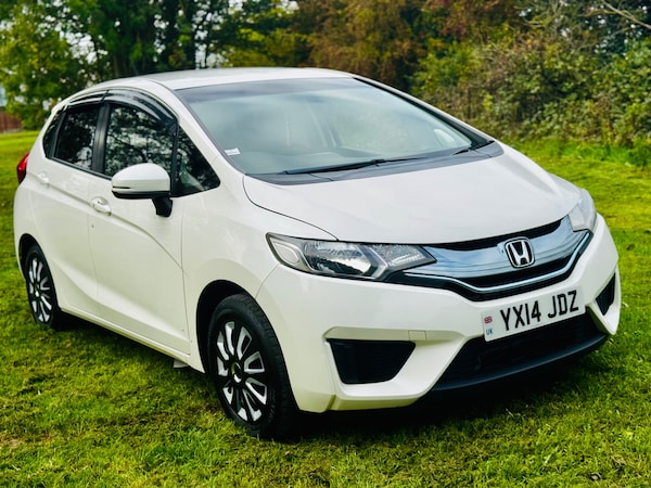 Used Honda Jazz 2014 for sale - 76171611: Photo 9