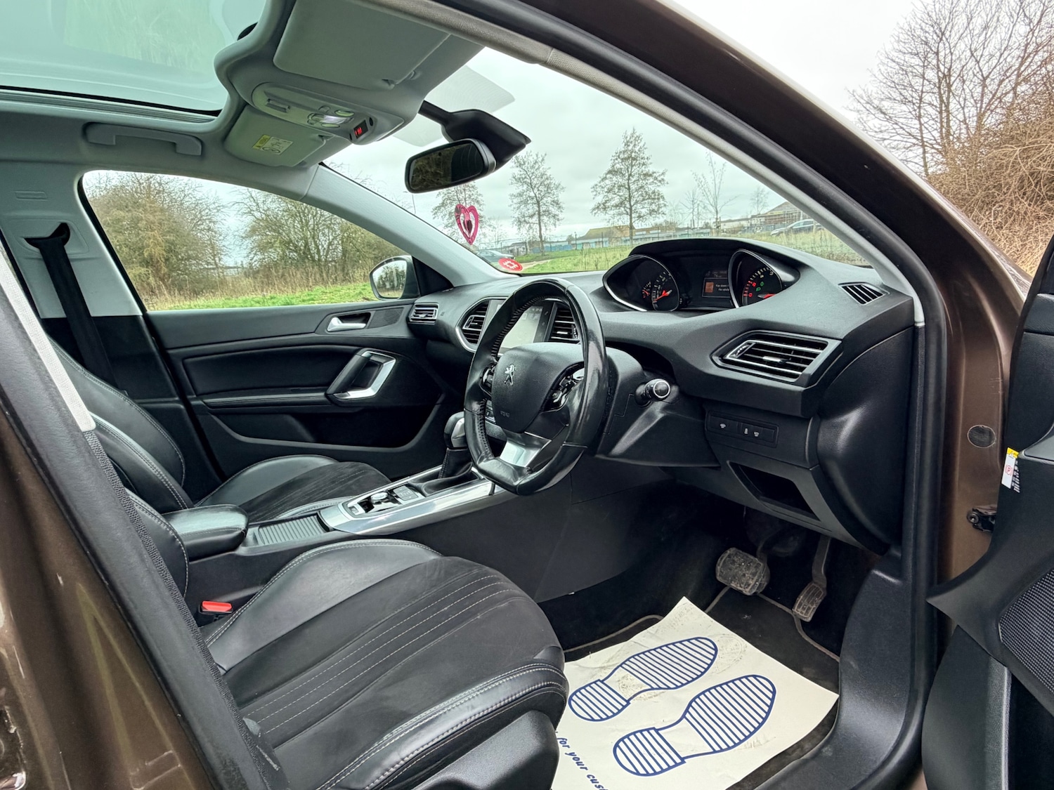 Used Peugeot 308 2014 for sale - 77779084: Photo 13