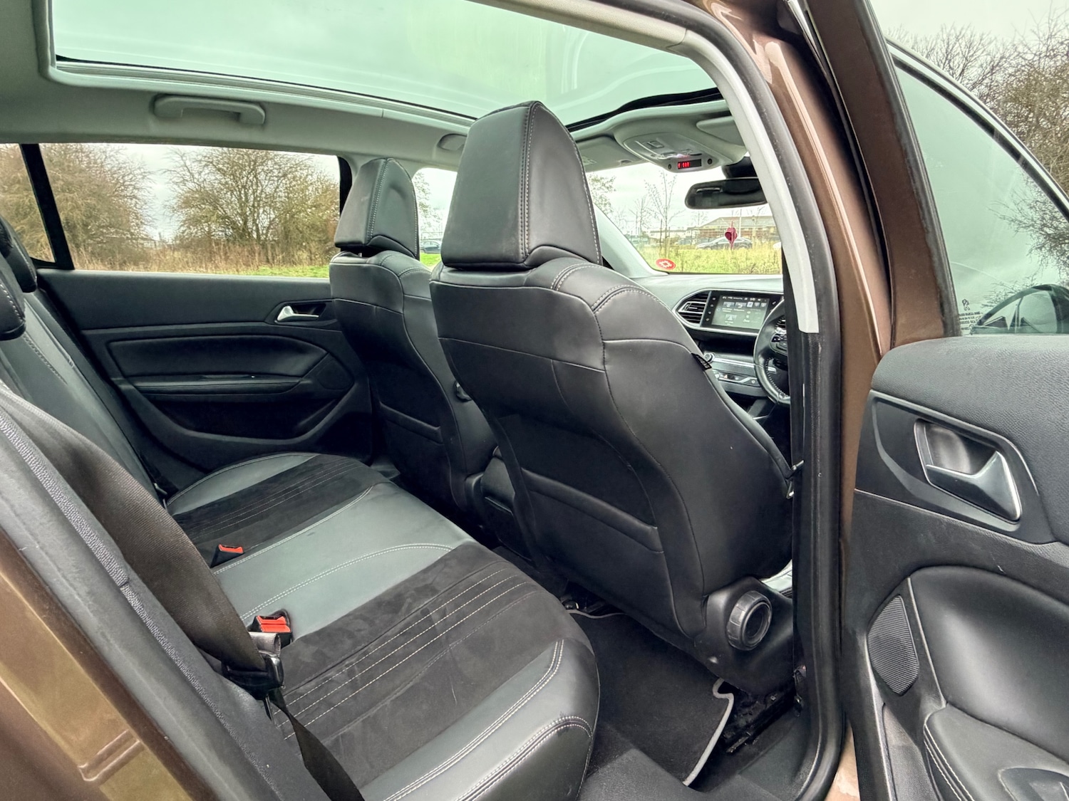 Used Peugeot 308 2014 for sale - 77779084: Photo 14