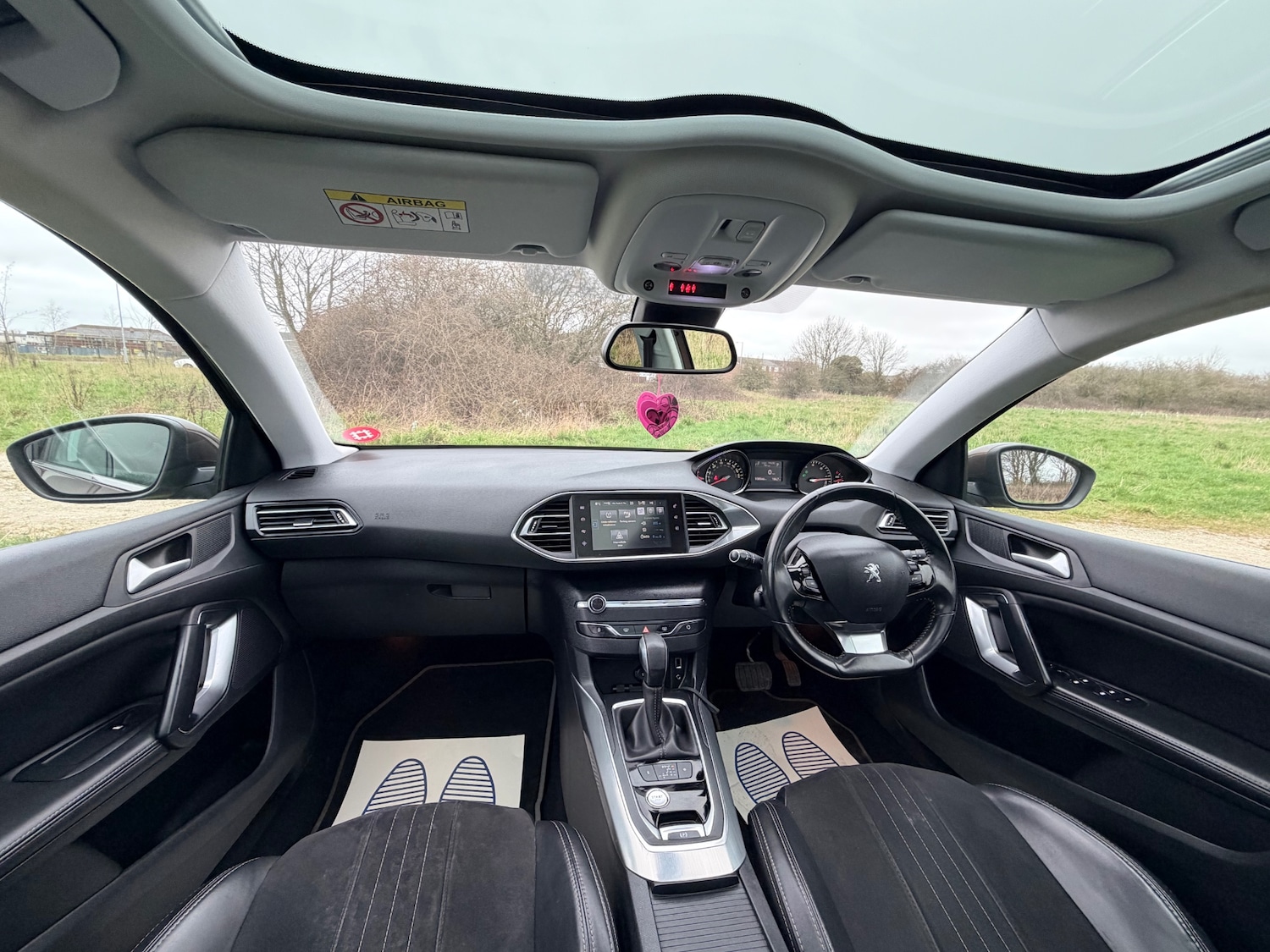 Used Peugeot 308 2014 for sale - 77779084: Photo 15