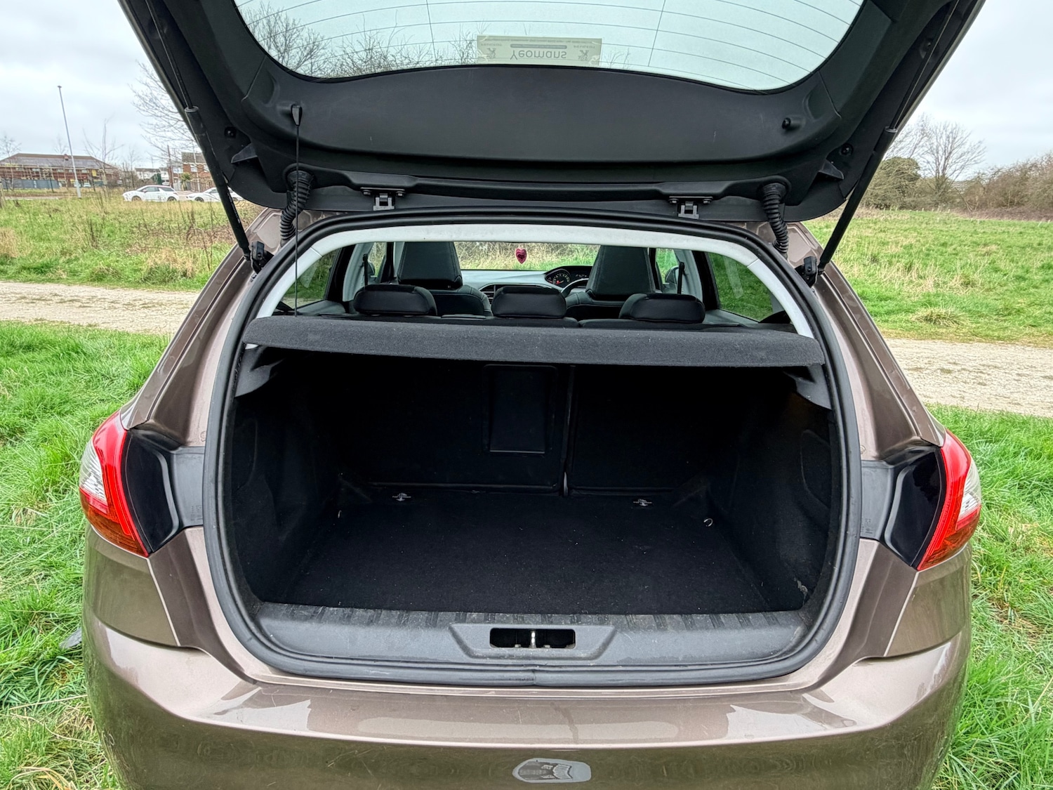 Used Peugeot 308 2014 for sale - 77779084: Photo 16