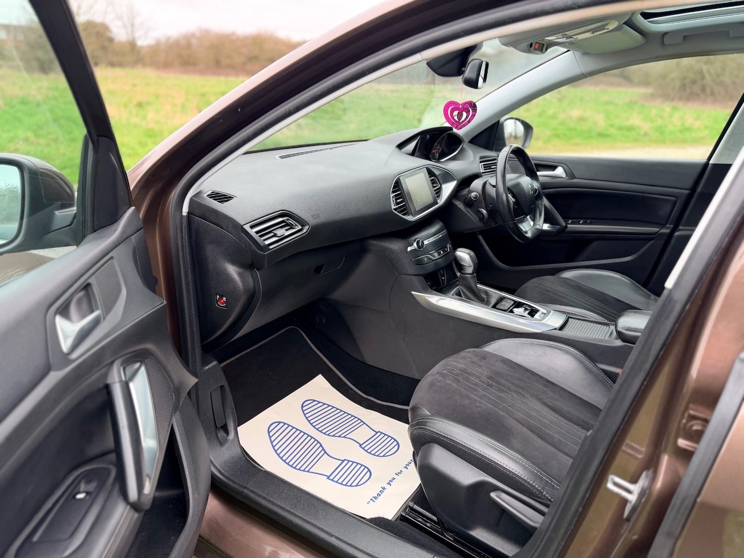 Used Peugeot 308 2014 for sale - 77779084: Photo 8