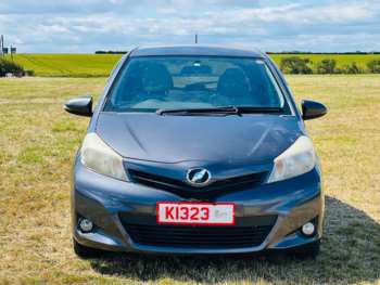 Used Toyota Yaris 2013 for sale - 75089048: Photo