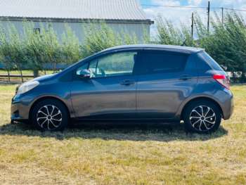 Used Toyota Yaris 2013 for sale - 75089048: Photo