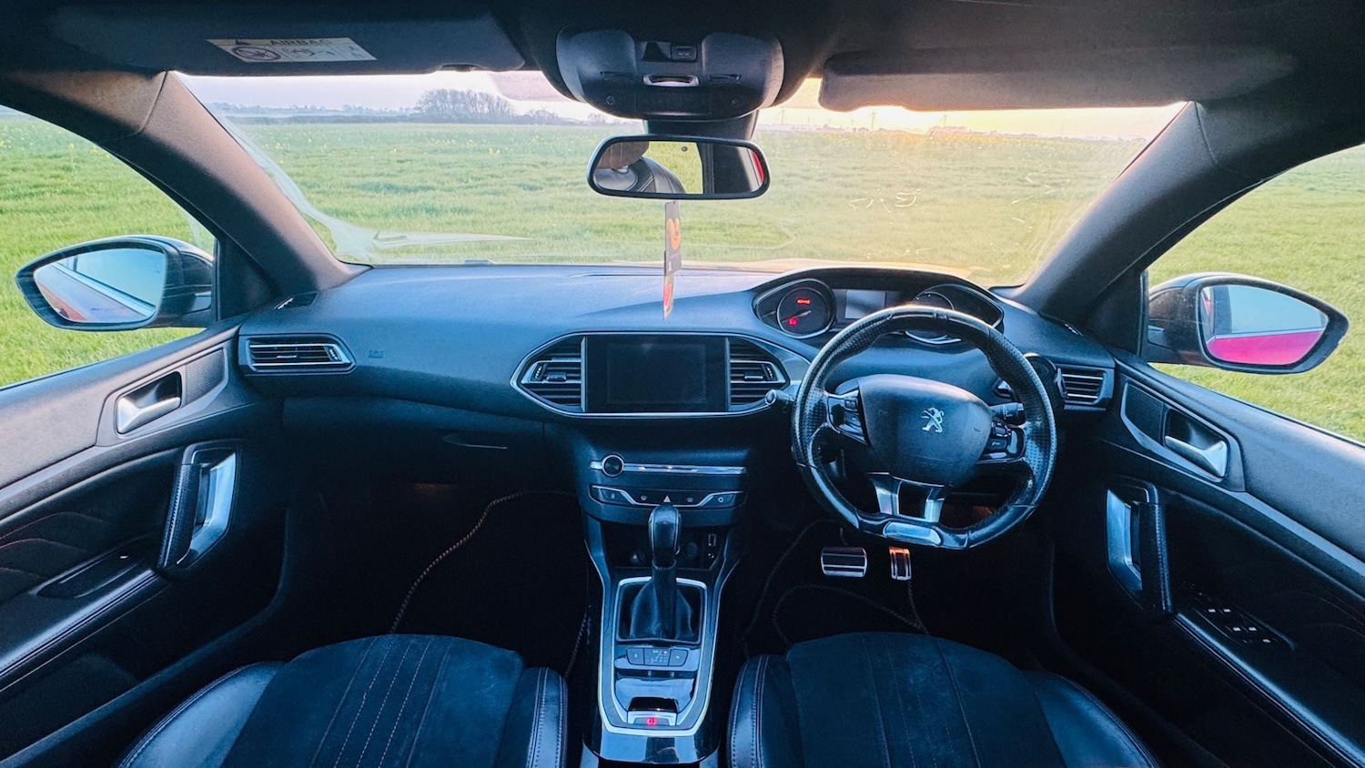 Used Peugeot 308 2015 for sale - 78176451: Photo 14