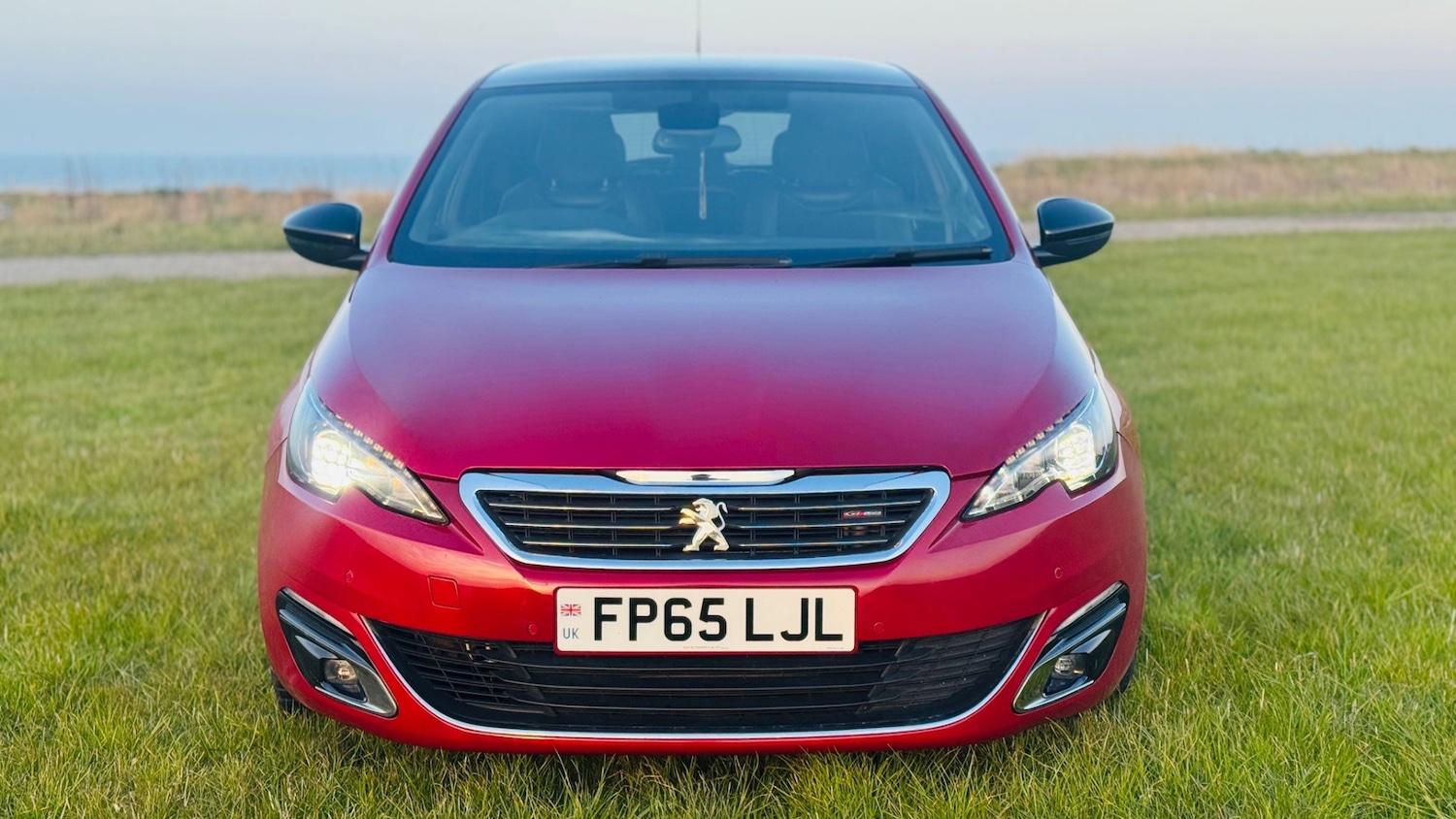 Used Peugeot 308 2015 for sale - 78176451: Photo 2