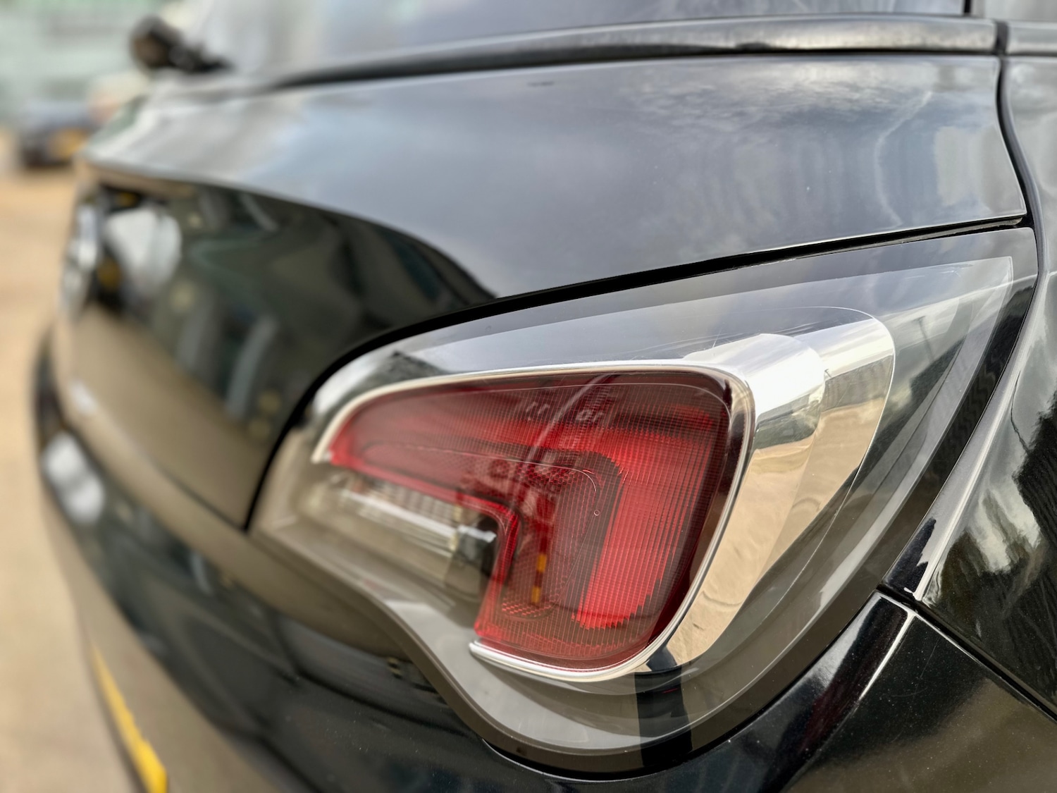 Used Vauxhall ADAM 2016 for sale - 76777734: Photo 12