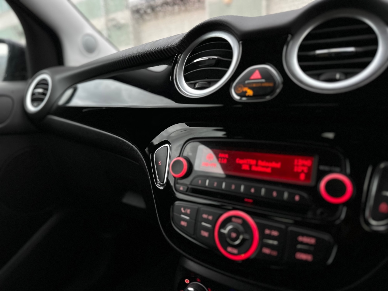 Used Vauxhall ADAM 2016 for sale - 76777734: Photo 31