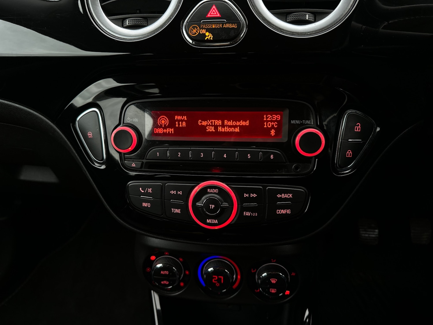 Used Vauxhall ADAM 2016 for sale - 76777734: Photo 32