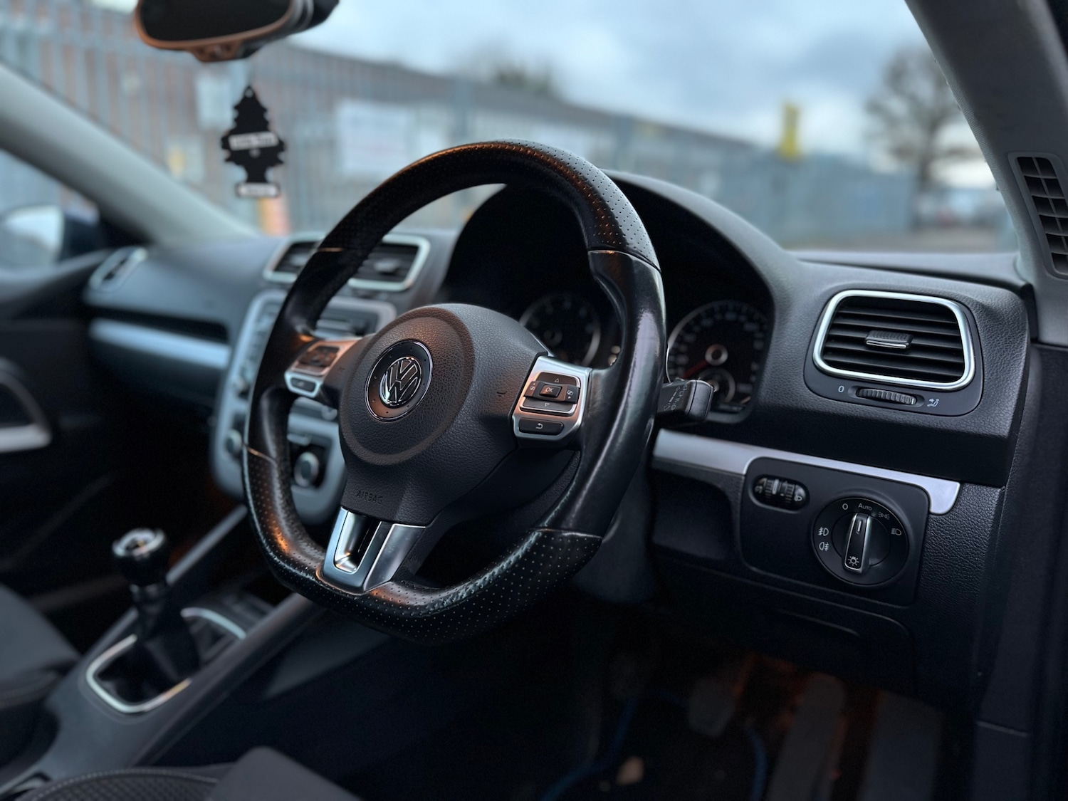 Used Volkswagen Scirocco 2012 for sale - 77173537: Photo 12