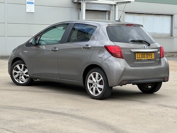 Used Toyota Yaris 2016 for sale - 78342213: Photo