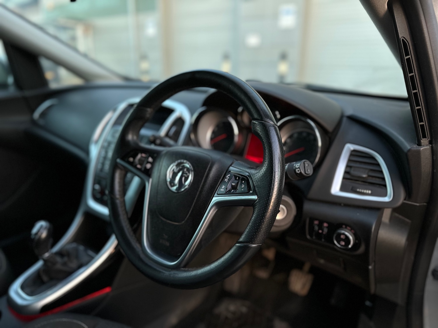 Used Vauxhall Astra 2013 for sale - 77245860: Photo 15