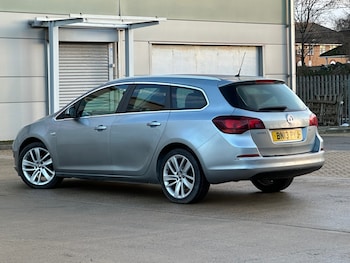 Used Vauxhall Astra 2013 for sale - 77245860: Photo