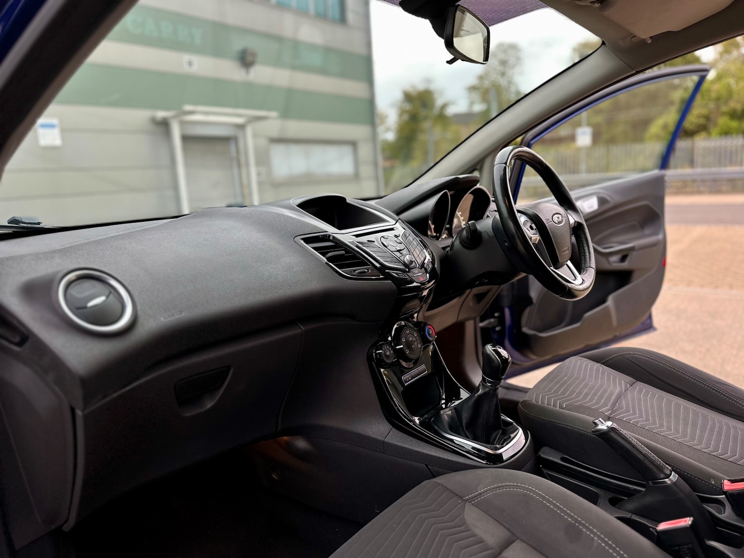 Used Ford Fiesta 2016 for sale - 76763267: Photo 36