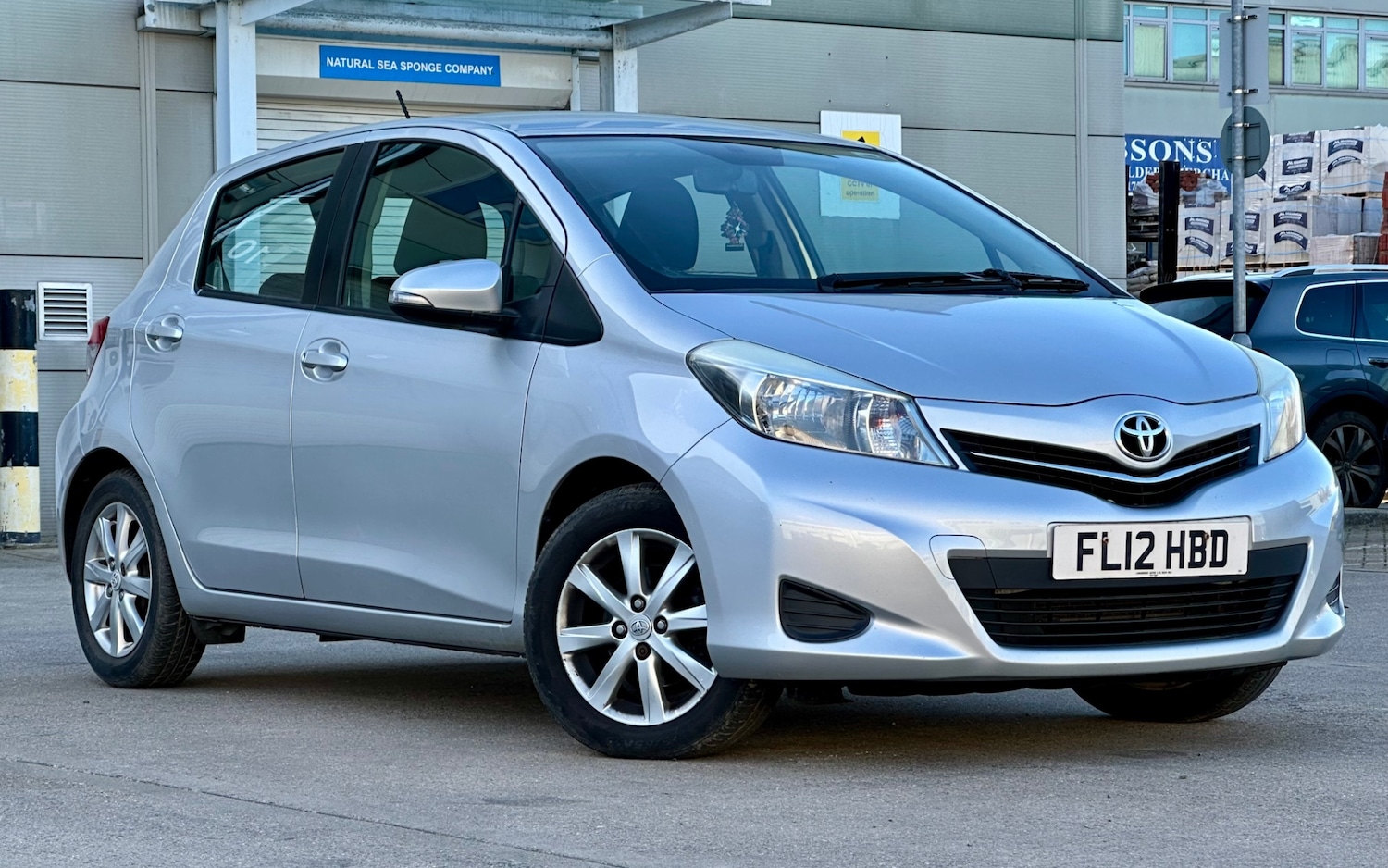 Used Toyota Yaris 2012 for sale - 77798684: Photo 31