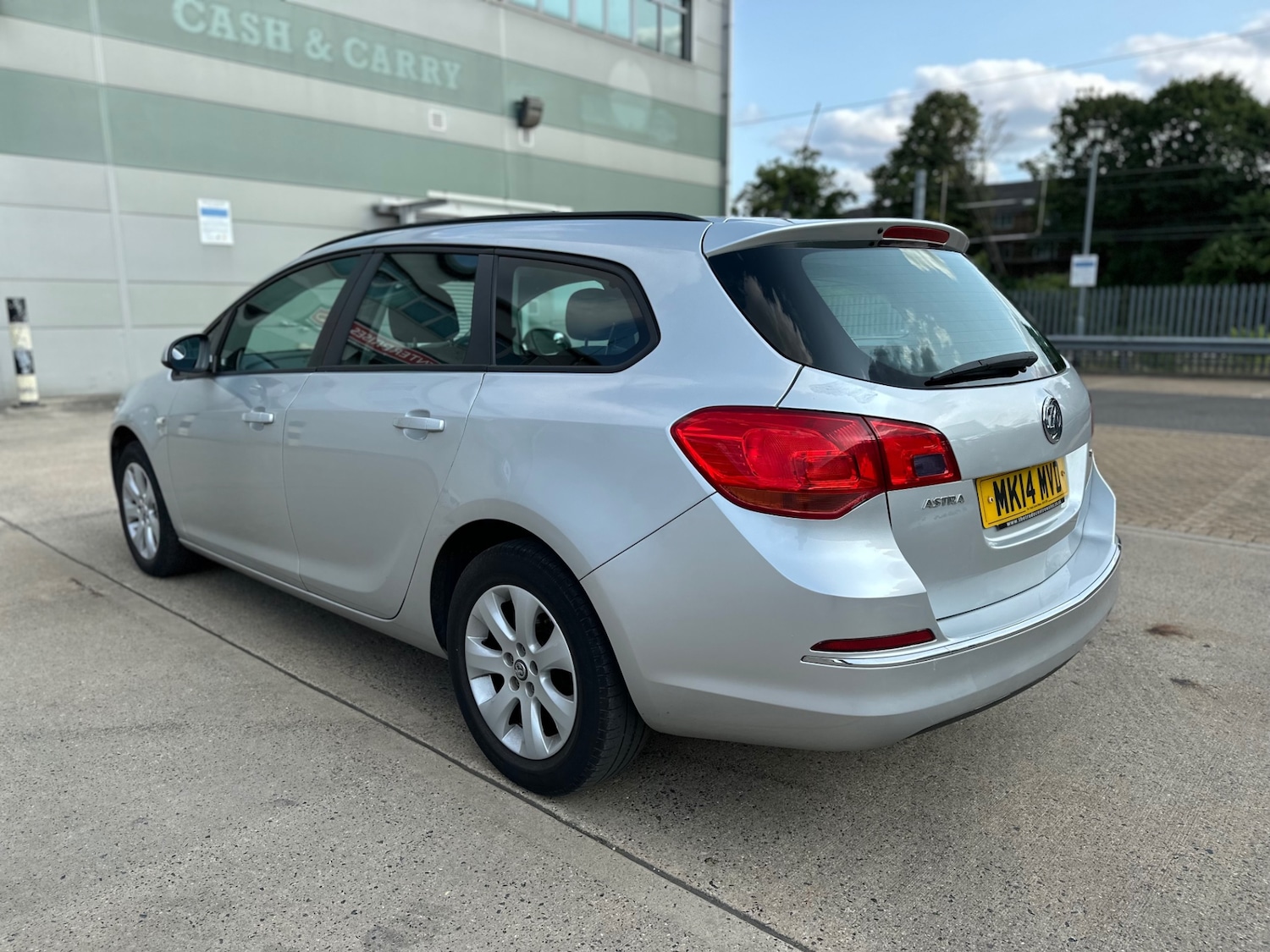 Used Vauxhall Astra 2014 for sale - 77245874: Photo 15